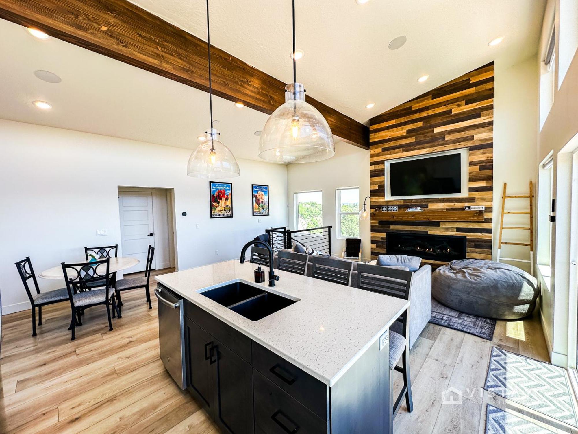 Bryce View Cabin - New Cabin With Amazing Views! Alton Εξωτερικό φωτογραφία